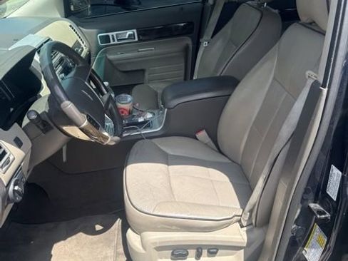 Used 2008 Lincoln MKX AWD image 4