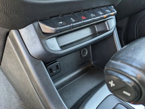 Used 2019 Chevrolet Colorado LT w/ LT Convenience Package image 29