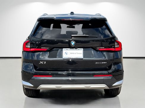 Used 2025 BMW X1 xDrive28i w/ Convenience Package image 4
