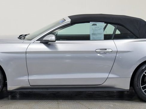 Used 2022 Ford Mustang Premium image 8