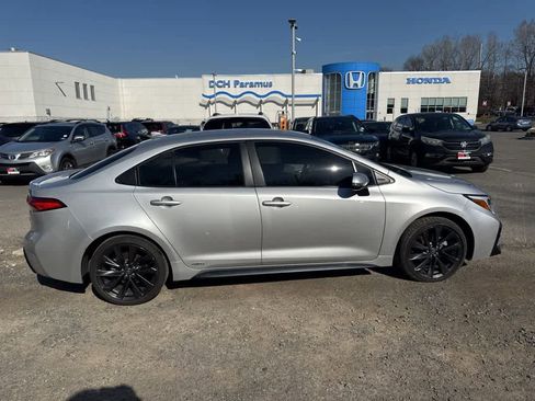 Used 2024 Toyota Corolla SE image 12