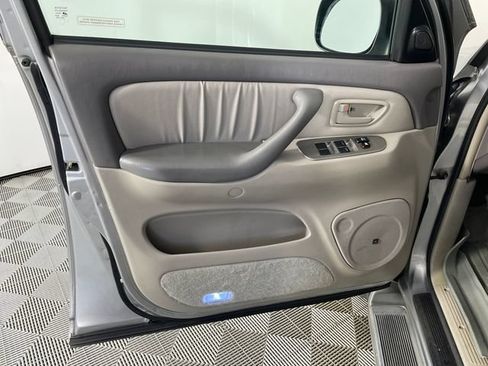 Used 2007 Toyota Sequoia Limited AWD/4WD image 11