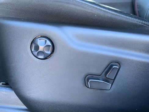 Used 2024 Dodge Durango GT image 19