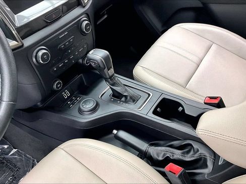 Certified 2019 Ford Ranger Lariat w/ Technology Package AWD/4WD image 15