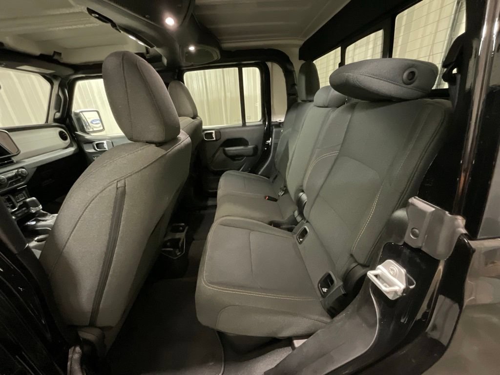 Used 2025 Jeep Gladiator Sport AWD/4WD image 11
