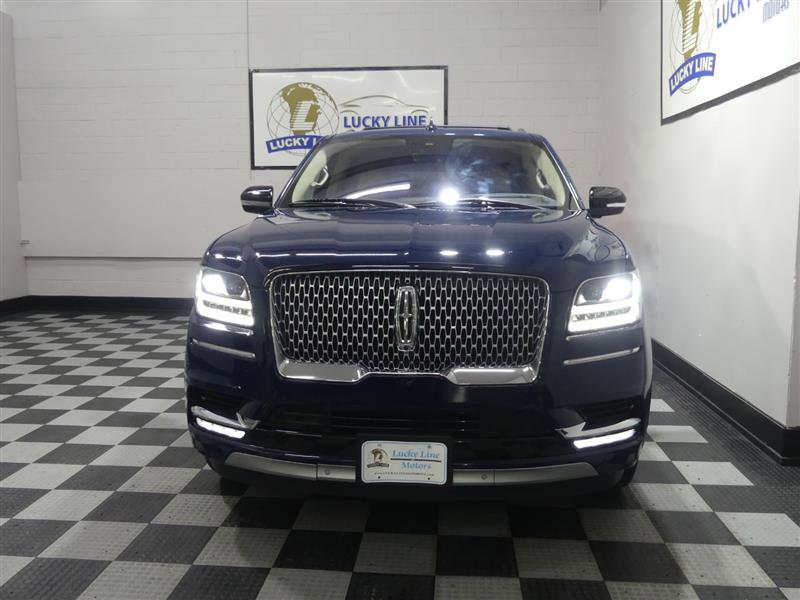 Used 2018 Lincoln Navigator Reserve w/ Technology Package AWD/4WD image 2