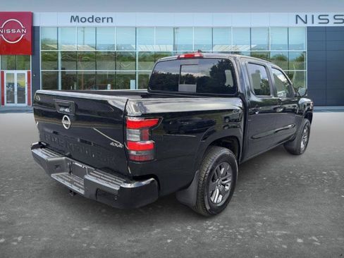 Certified 2025 Nissan Frontier SV w/ SV Convenience Package AWD/4WD image 5