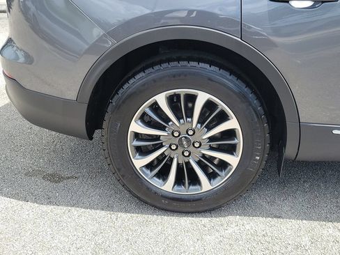 Certified 2023 Lincoln Nautilus FWD w/ Premium Package image 5
