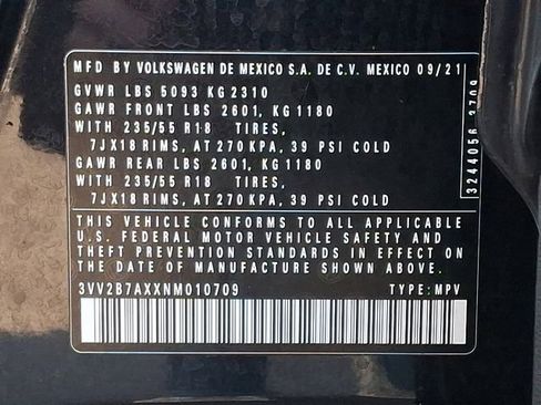 Used 2022 Volkswagen Tiguan SE image 27