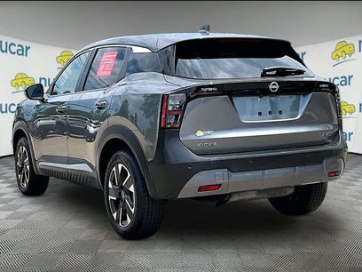 Used 2025 Nissan Kicks SV