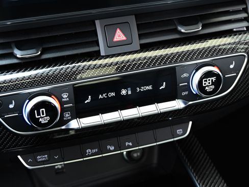 Used 2023 Audi RS 5 w/ Dynamic Package image 22