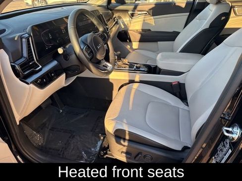 Used 2025 Kia Sportage EX image 13