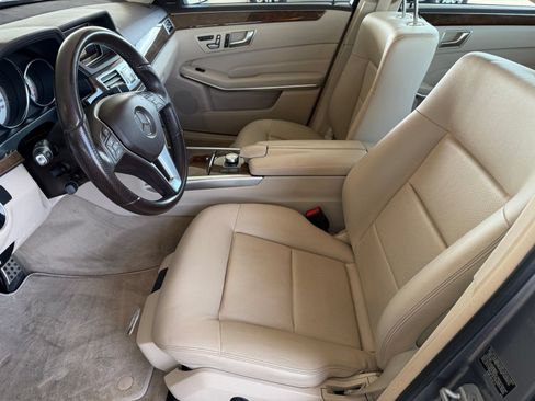 Used 2014 Mercedes-Benz E 350 Sedan image 5