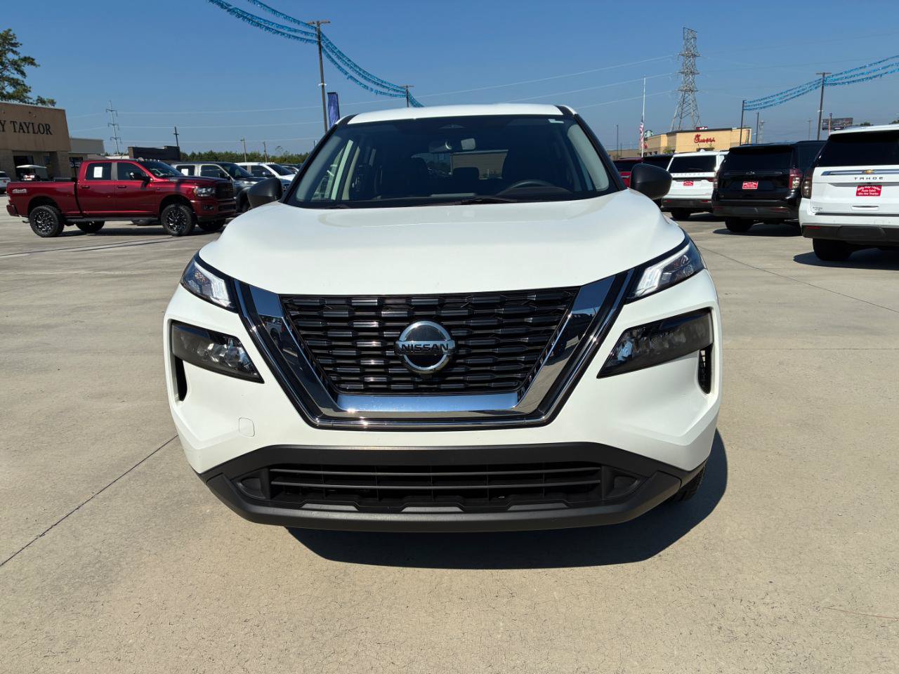 Used 2021 Nissan Rogue S FWD image 3