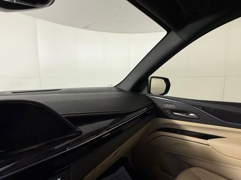 Certified 2021 Cadillac Escalade ESV Premium Luxury w/ LPO, Radiant Package image 11