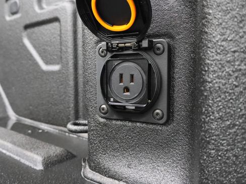 Used 2024 Chevrolet Silverado 2500 LT w/ Z71 Sport Edition image 34