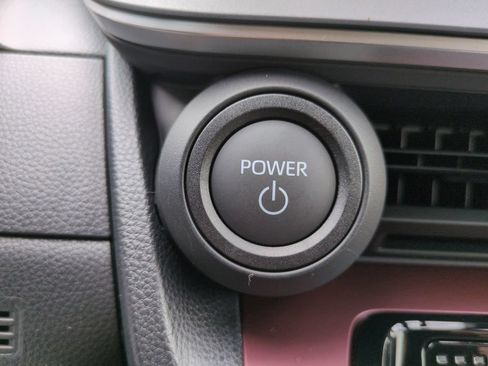 New 2026 Toyota Prius Plug-In Hybrid FWD image 22