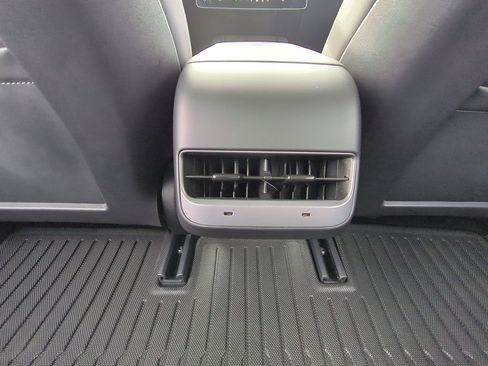Used 2023 Tesla Model 3 Standard Range RWD image 20