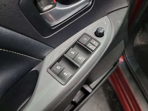 Used 2015 Toyota Sienna SE Premium image 14