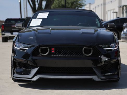 Used 2019 Ford Mustang GT Premium w/ Equipment Group 401A RWD image 8