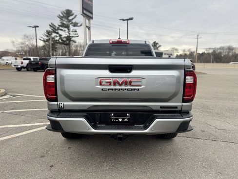 Used 2025 GMC Canyon Elevation w/ Convenience Package image 5