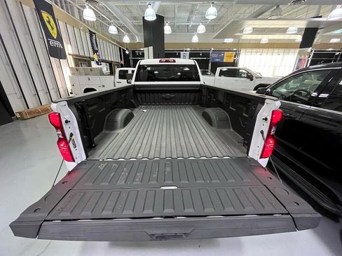 Used 2022 Chevrolet Silverado 3500 LT w/ Convenience Package image 5