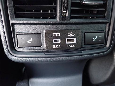 Used 2026 Subaru Outback Limited AWD/4WD image 11