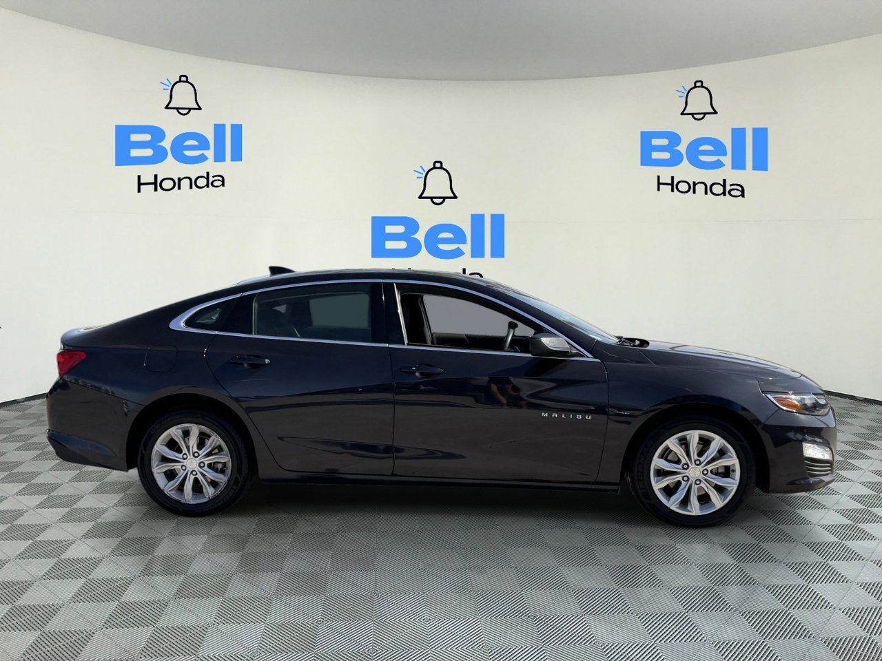 Used 2023 Chevrolet Malibu LT FWD image 5