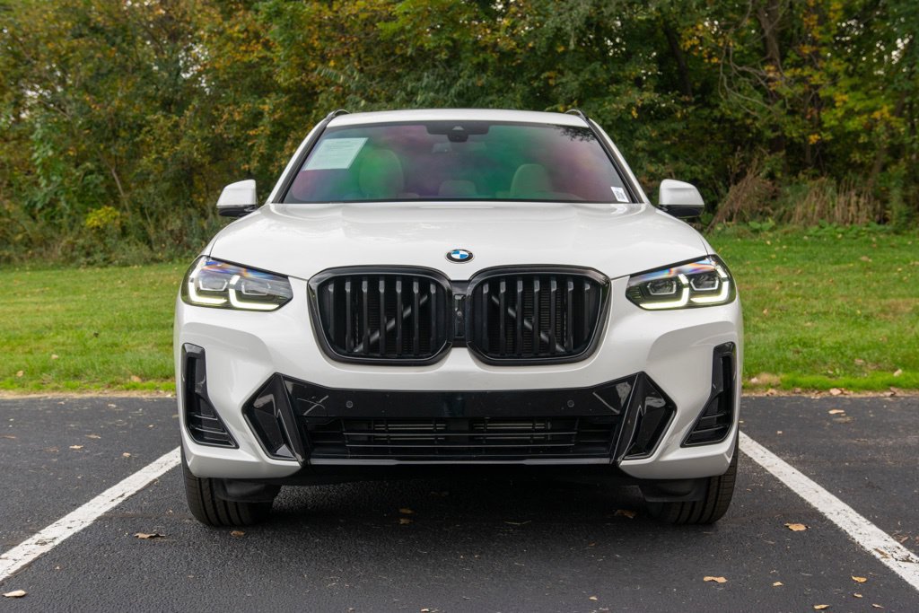 Certified 2024 BMW X3 xDrive30i w/ Premium Package AWD/4WD image 2