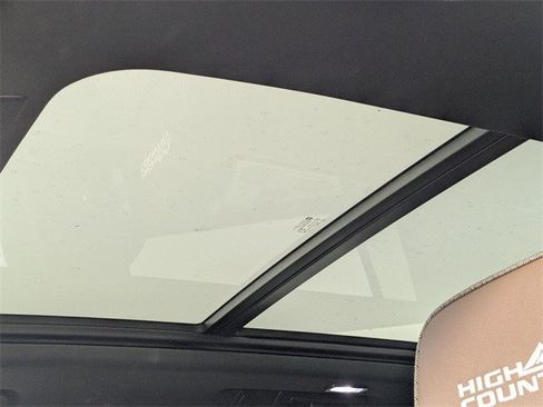 Certified 2022 Chevrolet Suburban High Country w/ Max Trailering Package image 13