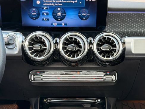 Certified 2024 Mercedes-Benz GLB 250 image 18