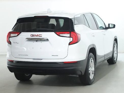 Used 2024 GMC Terrain SLE AWD/4WD image 46