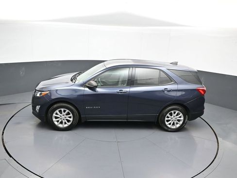 Used 2019 Chevrolet Equinox LS FWD image 39