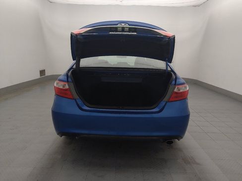 Used 2017 Toyota Camry SE image 29