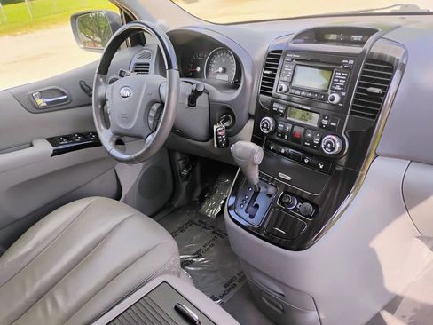 Used 2014 Kia Sedona EX image 7