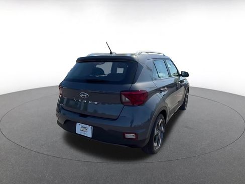 Used 2025 Hyundai Venue SEL image 14