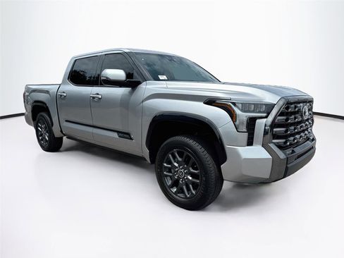 Used 2022 Toyota Tundra Platinum AWD/4WD image 34