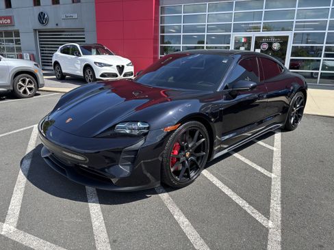 Used 2023 Porsche Taycan GTS AWD/4WD image 3