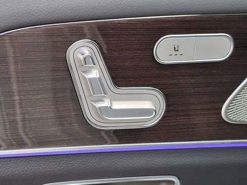 New 2025 Mercedes-Benz GLS 450 4MATIC image 38