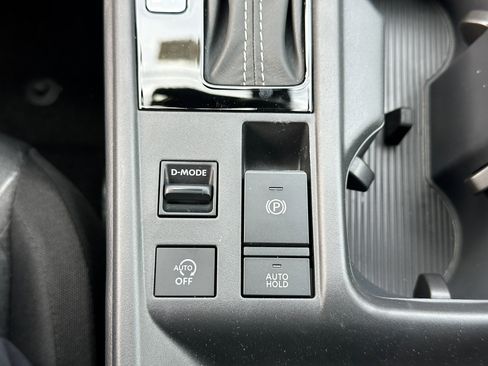 New 2026 Nissan Sentra SV w/ SV Convenience Package FWD image 33