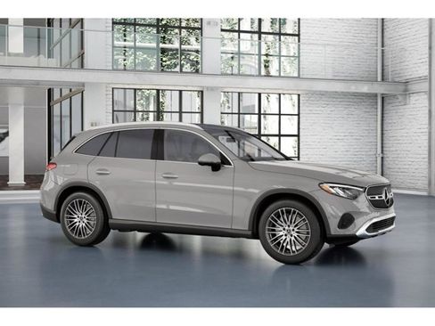 Used 2026 Mercedes-Benz GLC 300 4MATIC image 13