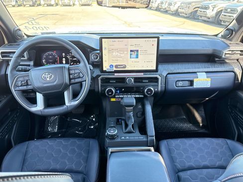 New 2026 Toyota 4Runner 4WD image 12