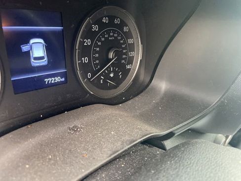 Used 2021 Hyundai Venue SE FWD image 7
