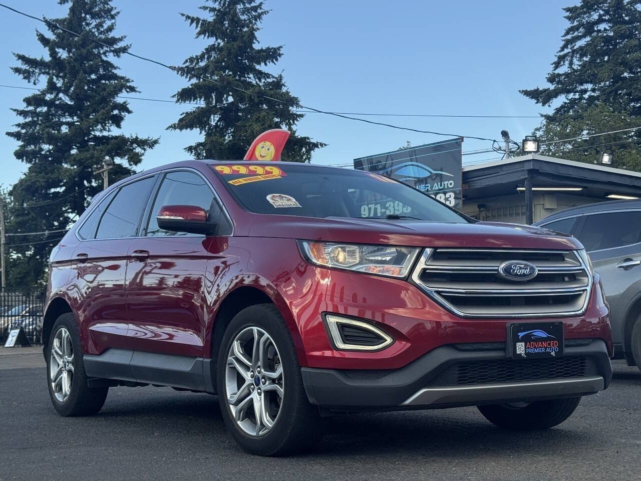 Used 2016 Ford Edge Titanium w/ Technology Package AWD/4WD image 3