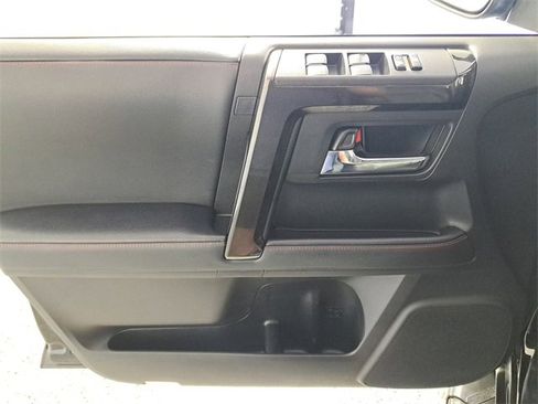 Used 2021 Toyota 4Runner TRD Off-Road Premium image 22