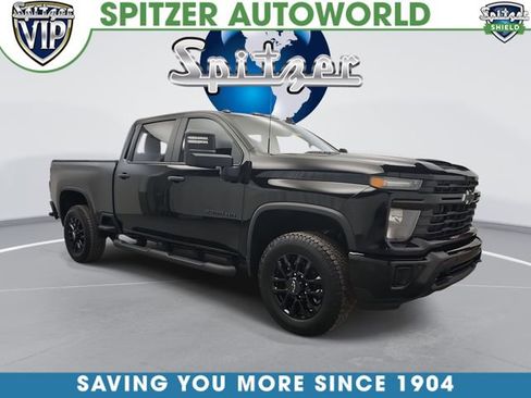 Used 2026 Chevrolet Silverado 2500 Custom w/ Custom Value Package AWD/4WD image 1