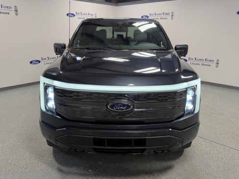 Used 2022 Ford F150 Lightning Platinum image 2