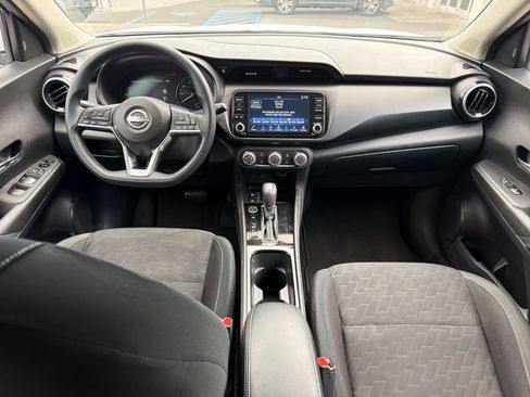 Used 2024 Nissan Kicks SV image 15