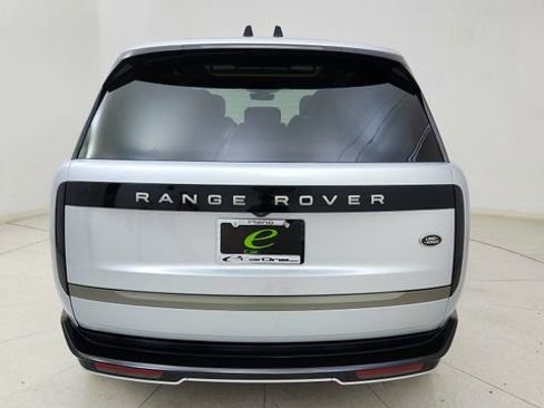 Used 2023 Land Rover Range Rover SE AWD/4WD image 5