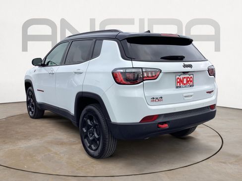 Used 2023 Jeep Compass Trailhawk AWD/4WD image 12